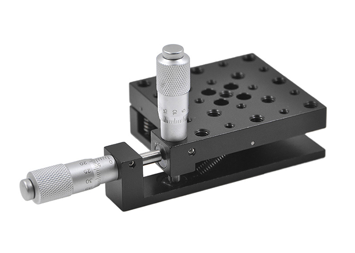 手動(dòng)移位臺(tái)工作原理？